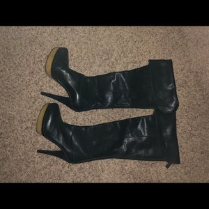 BCBGMAXAZRIA Boots